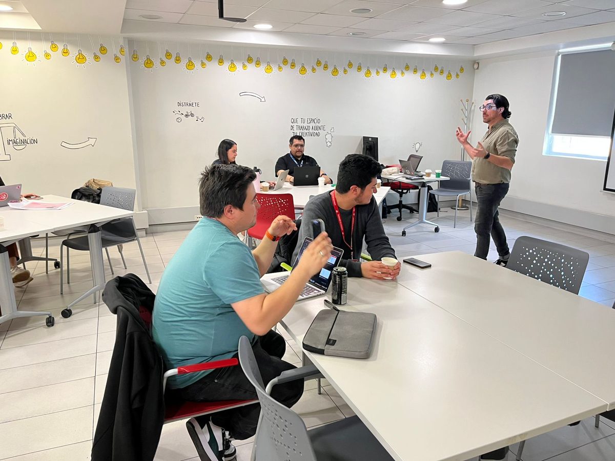 Taller presencial de inteligencia artificial con participantes